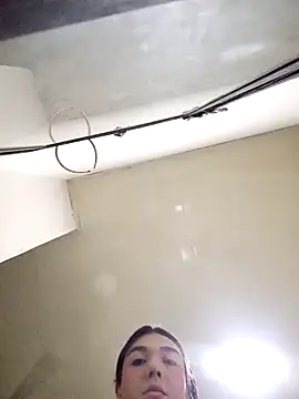 saracaball  online show from September 19, 2025, 3:54 am