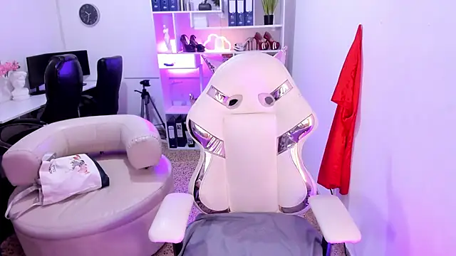 katya nt online show from September 12, 2025, 12:27 pm