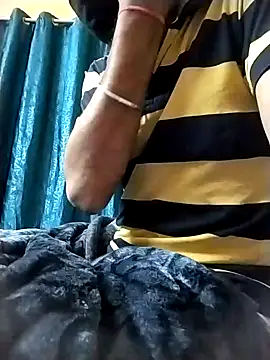 Snapshot of ALWAYSHORNYDADDY chatting on January 20, 2025, 7:35 pm ALWAYSHORNYDADDY online show from January 20, 2025, 7:35 pm