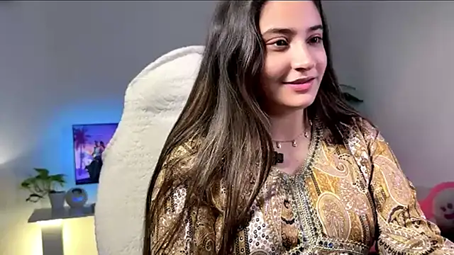 Snapshot of demieliss chatting on February 9, 2026, 9:18 am demieliss online show from February 9, 2026, 9:18 am