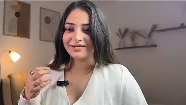 Snapshot of demieliss chatting on March 2, 2026, 8:27 pm demieliss online show from March 2, 2026, 8:27 pm