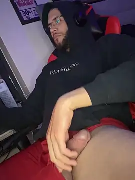 Snapshot of Joker19196 chatting on October 17, 2025, 12:14 am Joker19196 online show from October 17, 2025, 12:14 am