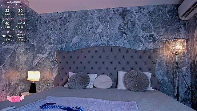 Aprillbrunette online show from March 16, 2026, 11:47 am