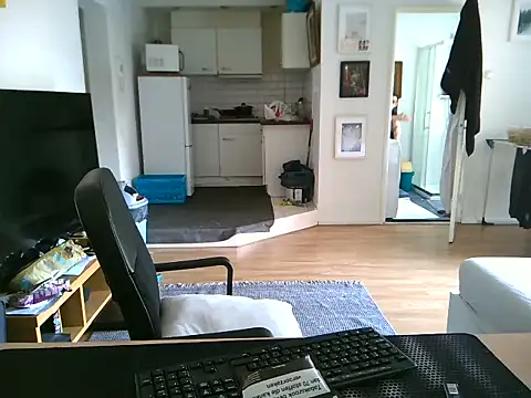 mihaimichael online show from June 22, 2026, 12:02 pm