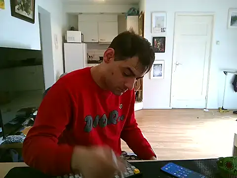 mihaimichael online show from July 23, 2026, 9:39 am