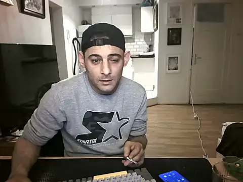mihaimichael online show from July 3, 2026, 10:05 pm