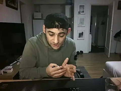 mihaimichael online show from June 11, 2026, 12:32 am