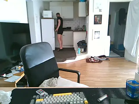 mihaimichael online show from June 25, 2026, 8:41 am