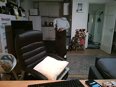 mihaimichael online show from January 12, 2026, 2:24 pm