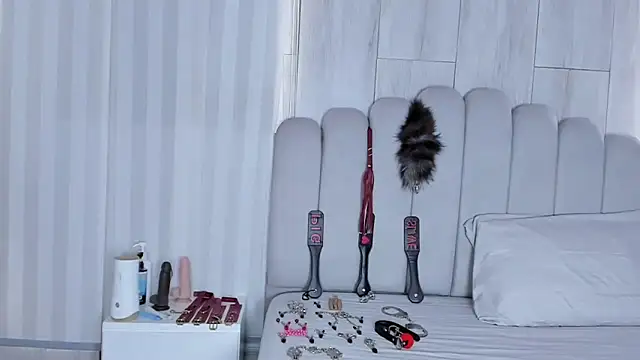 mileyerikson online show from October 27, 2025, 9:16 pm