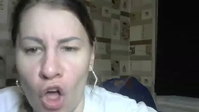 Snapshot of TherestlessKitty chatting on January 10, 2026, 10:27 pm TherestlessKitty online show from January 10, 2026, 10:27 pm