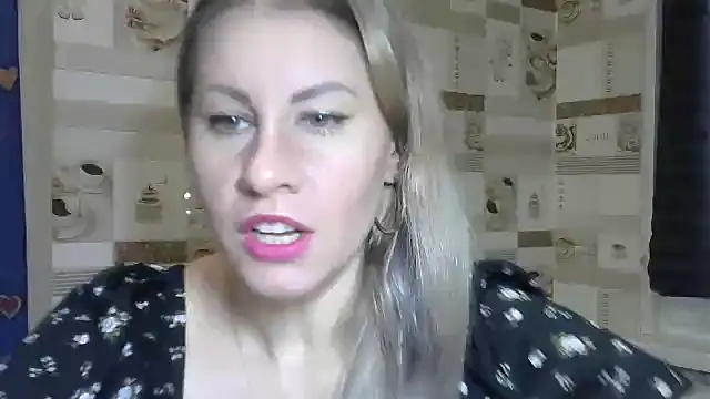 Snapshot of TherestlessKitty chatting on September 9, 2025, 6:12 am TherestlessKitty online show from September 9, 2025, 6:12 am