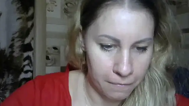 Snapshot of TherestlessKitty chatting on November 5, 2025, 10:13 pm TherestlessKitty online show from November 5, 2025, 10:13 pm