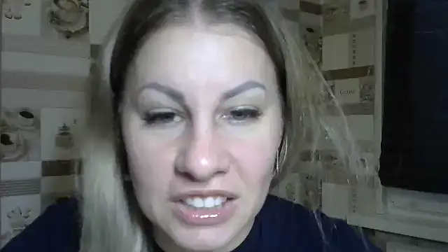 Snapshot of TherestlessKitty chatting on September 13, 2025, 6:02 am TherestlessKitty online show from September 13, 2025, 6:02 am