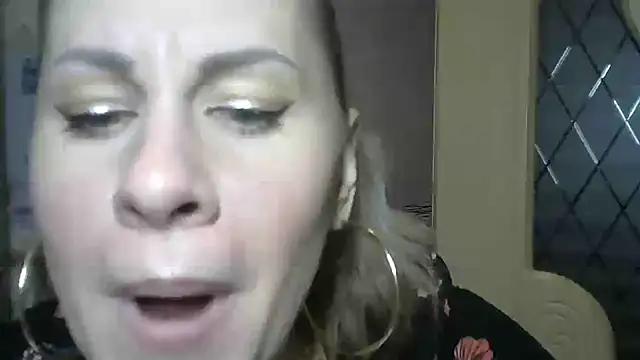 Snapshot of TherestlessKitty chatting on March 5, 2025, 9:05 am TherestlessKitty online show from March 5, 2025, 9:05 am