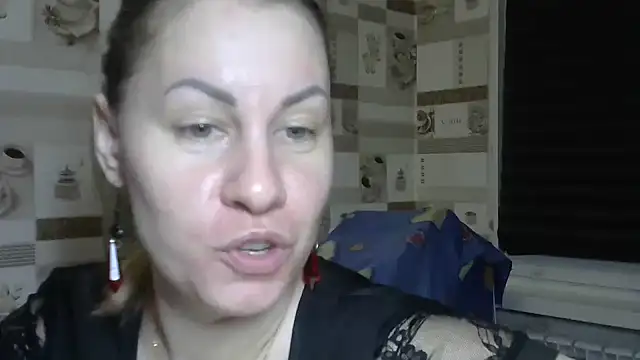 Snapshot of TherestlessKitty chatting on December 3, 2025, 10:20 pm TherestlessKitty online show from December 3, 2025, 10:20 pm