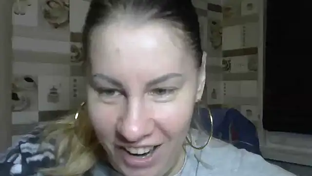 Snapshot of TherestlessKitty chatting on November 29, 2025, 10:21 pm TherestlessKitty online show from November 29, 2025, 10:21 pm