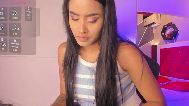 Karoll014 online show from July 28, 2026, 4:27 pm