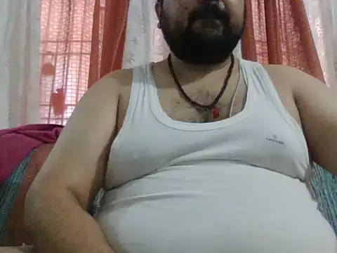Snapshot of ARYANAVAILABLE chatting on April 27, 2026, 6:33 am ARYANAVAILABLE online show from April 27, 2026, 6:33 am