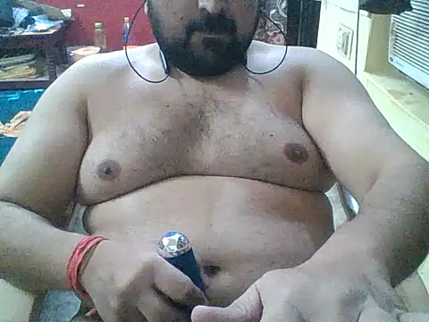 ARYANAVAILABLE online show from September 27, 2025, 12:39 am