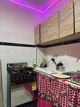 AlisonHoot69 online show from November 6, 2025, 4:11 pm