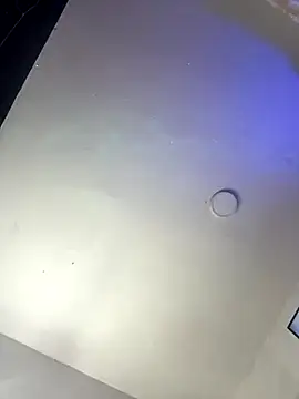 AlisonHoot69 online show from October 17, 2025, 2:48 am