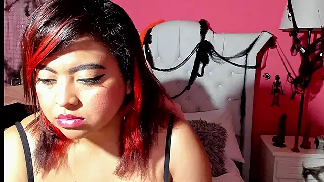 ivy roosx online show from October 24, 2025, 7:57 pm