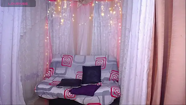 Ana off alana online show from October 9, 2025, 10:43 pm