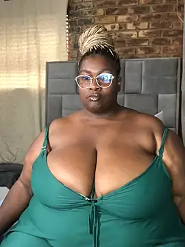 bustytitsxxx online show from January 13, 2026, 7:12 am