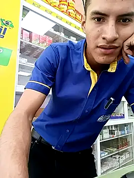 Snapshot of Rogersmit2 chatting on September 18, 2025, 2:42 pm Rogersmit2 online show from September 18, 2025, 2:42 pm