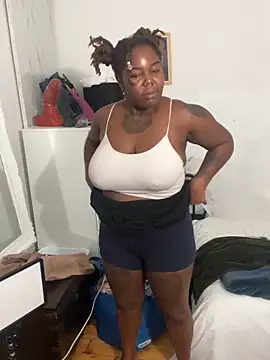 Goddess Nafeesha online show from October 7, 2025, 7:04 pm