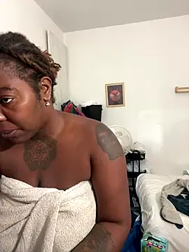 Goddess Nafeesha online show from October 8, 2025, 6:19 pm