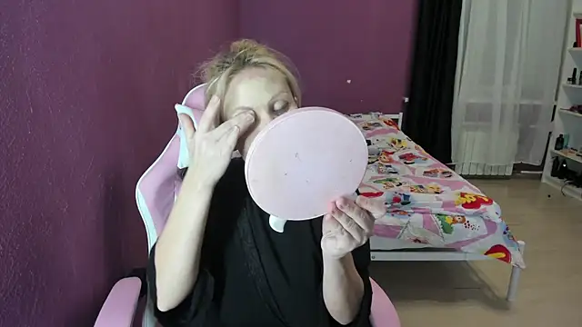 Lika8234 online show from October 2, 2025, 8:23 pm