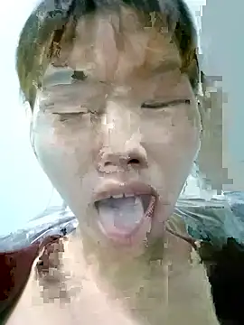 Lonalysexy online show from July 6, 2026, 1:40 pm