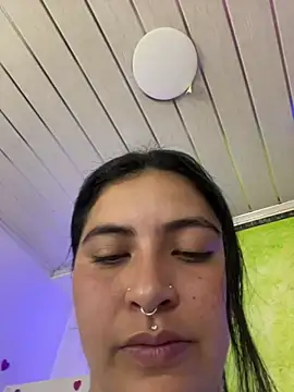  luna torres online show from May 5, 2026, 12:30 pm
