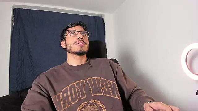 JayMarcos  online show from February 4, 2026, 11:22 pm