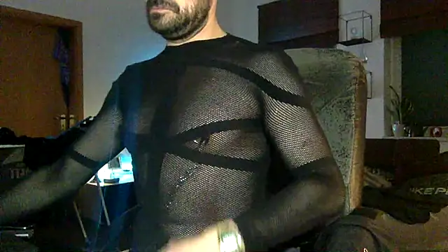 tomz0819 online show from March 16, 2025, 8:32 pm