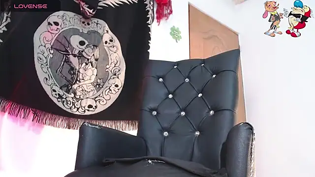 ren stipee online show from October 15, 2025, 3:38 am