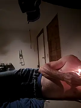 BigDDave6979 online show from October 26, 2025, 4:24 am