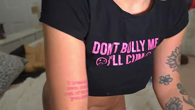 emmagray001 online show from October 7, 2025, 12:06 pm