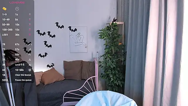 toooyour online show from October 28, 2025, 9:58 pm