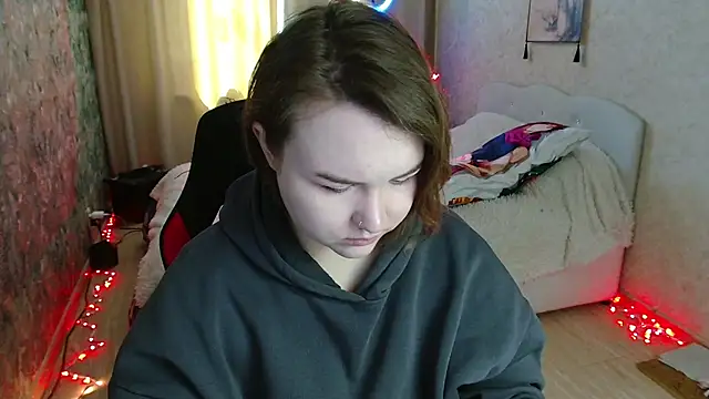 Jenny Fox online show from April 24, 2026, 4:47 am
