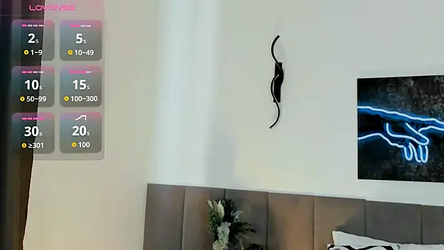 MiaBecky online show from September 17, 2025, 5:20 am