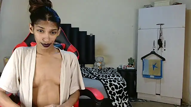 Silkylicious online show from July 19, 2026, 3:26 am