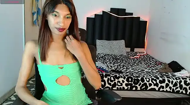 Silkylicious online show from March 11, 2025, 1:59 am