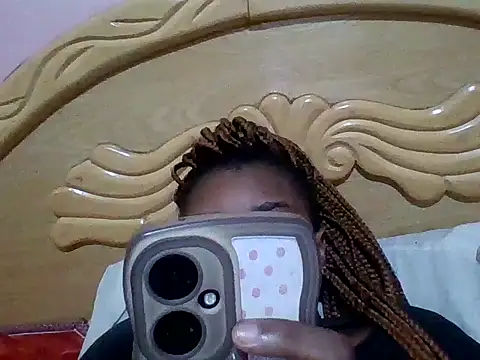 Zara Twilight online show from February 16, 2026, 7:23 pm