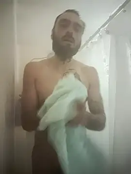 Snapshot of C8L3U chatting on December 17, 2024, 11:06 am C8L3U online show from December 17, 2024, 11:06 am