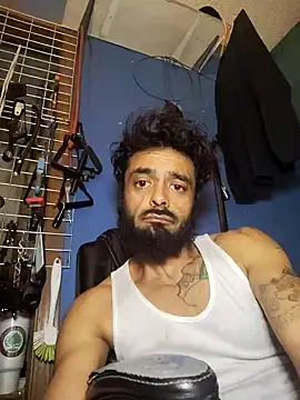 Snapshot of C8L3U chatting on December 16, 2024, 11:33 am C8L3U online show from December 16, 2024, 11:33 am