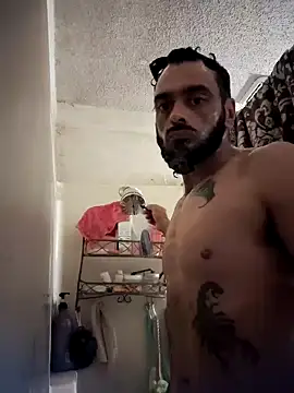 Snapshot of C8L3U chatting on December 14, 2024, 8:56 am C8L3U online show from December 14, 2024, 8:56 am