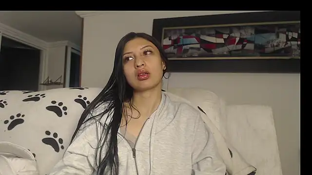 Nicolette ks  online show from September 9, 2025, 5:06 am